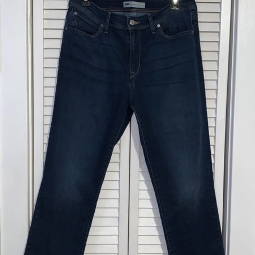 Ankle length Levi skinny jeans